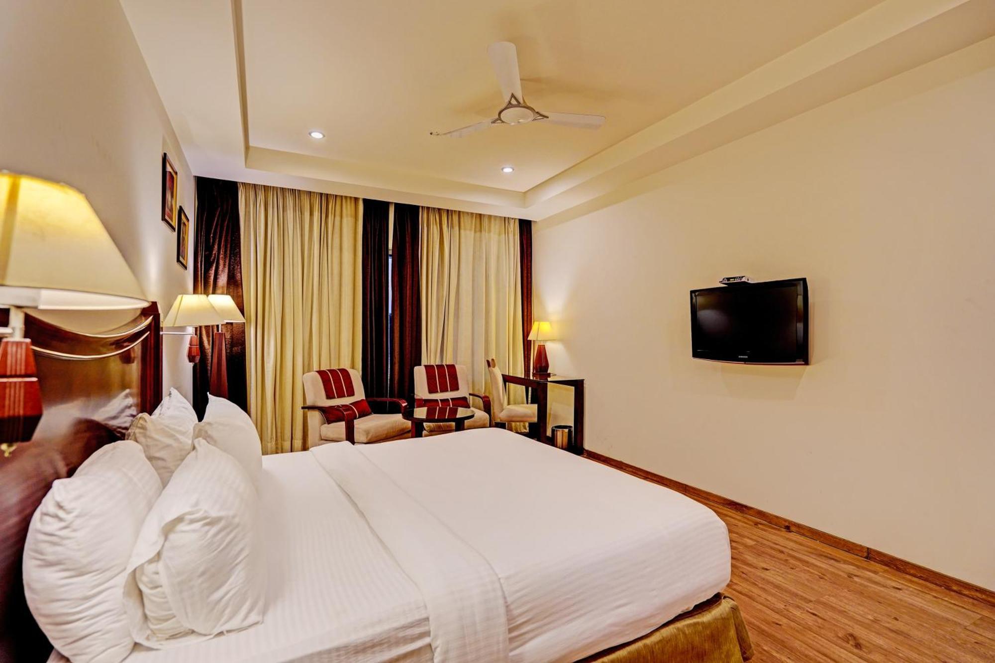 Hotel The Frist Collection Nueva Delhi Exterior foto